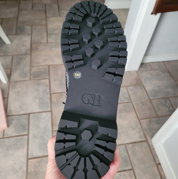 🤑SOLD🤑Gianni Bini non-Stop Studded Chunky Lug Sole Platform Booties - Picture 12 of 15